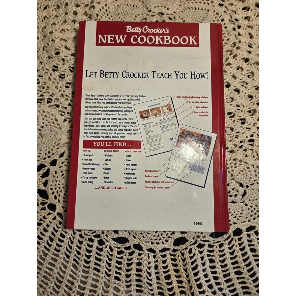 Vintage 1996 Betty Crocker's New Cookbook 8th Edition‎